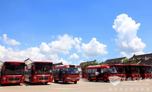 Higer Travel Coaches Won Positive Feedback in Golden Week Holiday